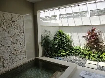 Seminyak Deluxe Villa